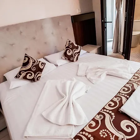 Jijo's Otel