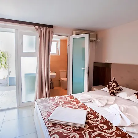 Hotel Jijo's Mamaja