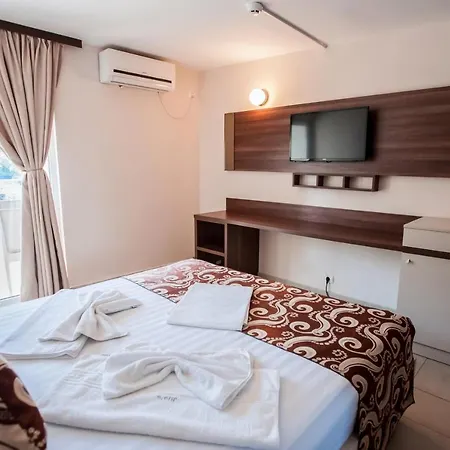 Hotel Jijo's Mamaia