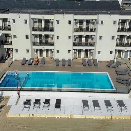 Jijo's Hotel 3*