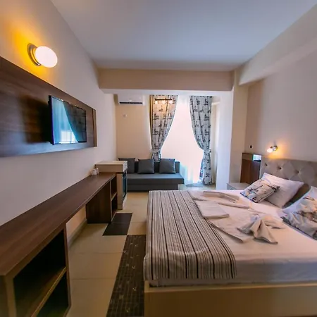Jijo's Mamaia