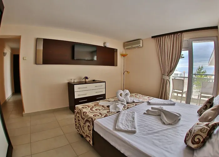 Jijo's 3* Мамая